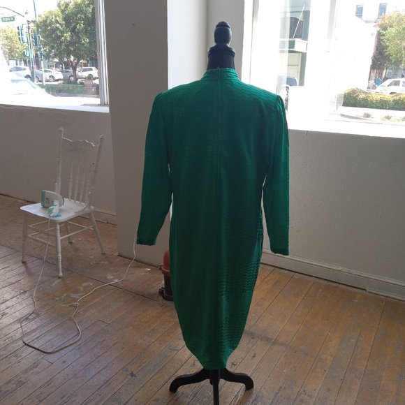 Emerald green long skeeve/high neck silk vintage dress - Picture 10 of 12